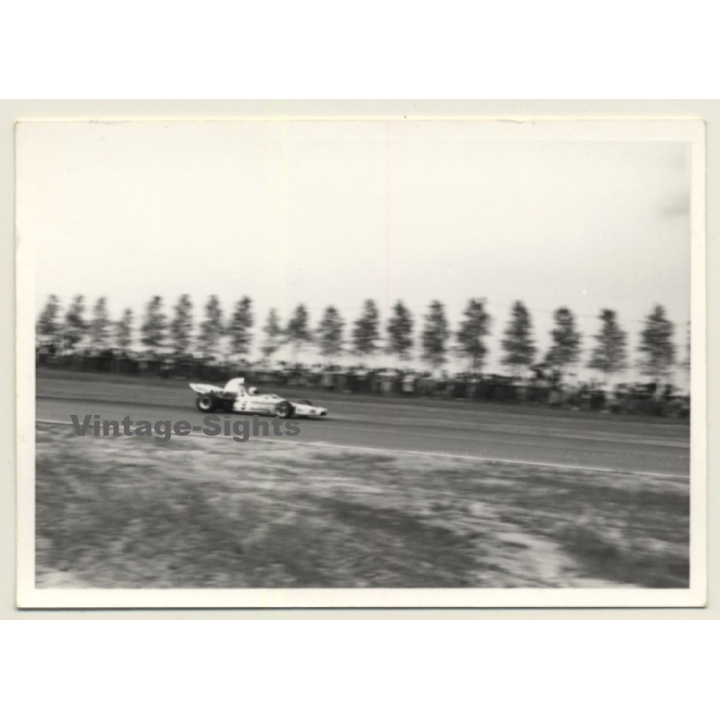 Nivelles-Baulers GP Formula 1: N°29 Denny Hulme - McLaren M19C On Track (Vintage Photo 1972)