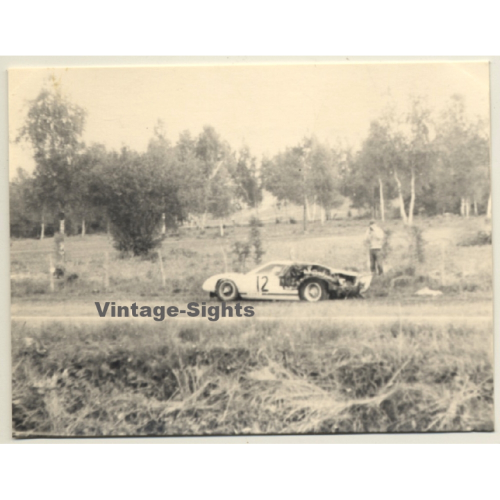 Le Mans 1964: N°12 Ford GT40 Mk.I After Crash / Attwood - Schlesser (Vintage Photo)