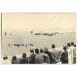 Tour De France 1964: N°23 Austin Mini Coopers On Circuit (Vintage Photo)