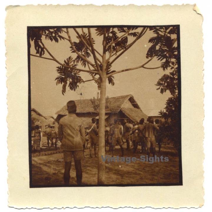 Congo Belge: Gathering Of Native People In Village (Vintage Photo ~ 1920s/1930s)