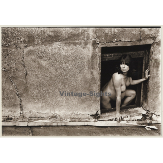 Jerri Bram (1942): Pregnant Nude Female Looking Out Of Window (Vintage Photo ~1970s)