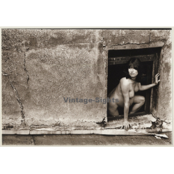 Jerri Bram (1942): Pregnant Nude Female Looking Out Of Window (Vintage Photo ~1970s)