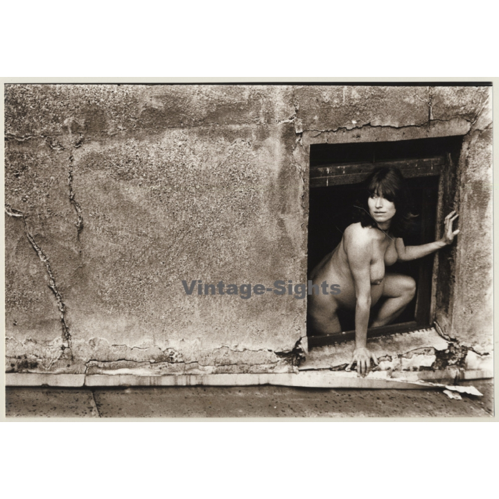 Jerri Bram (1942): Pregnant Nude Female Looking Out Of Window (Vintage Photo ~1970s)