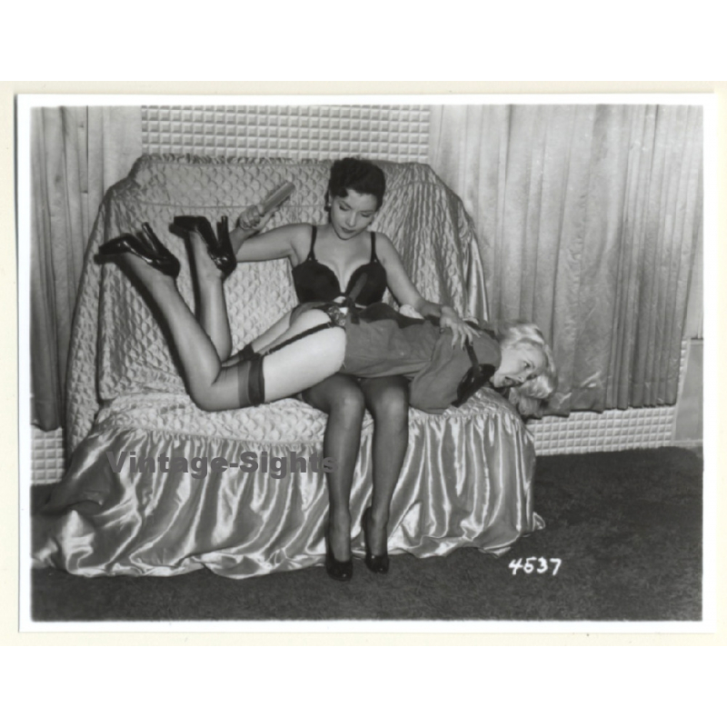 Irving Klaw: Mistress Spanking Maid In Straight Jacket 4537 / Pin-Up - BDSM (Vintage Photo USA)