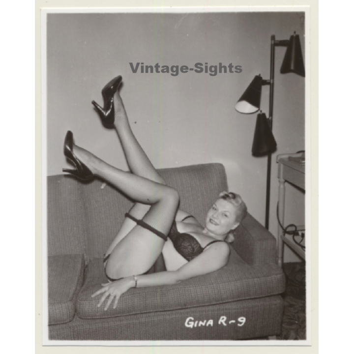 Irving Klaw: Blonde Maid In Lingerie GINA R-9 / Pin-Up - BDSM (Vintage Photo USA)