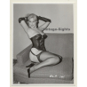 Irving Klaw: Racy Blonde On Couch - Gloves BA.P-101 / Pin-Up - BDSM (Vintage Photo USA)