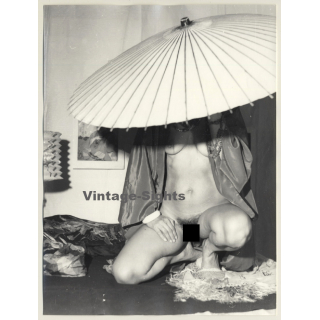 Slim Nude With Parasol / Kimono - Boobs (Vintage Photo 1960s/1970s)