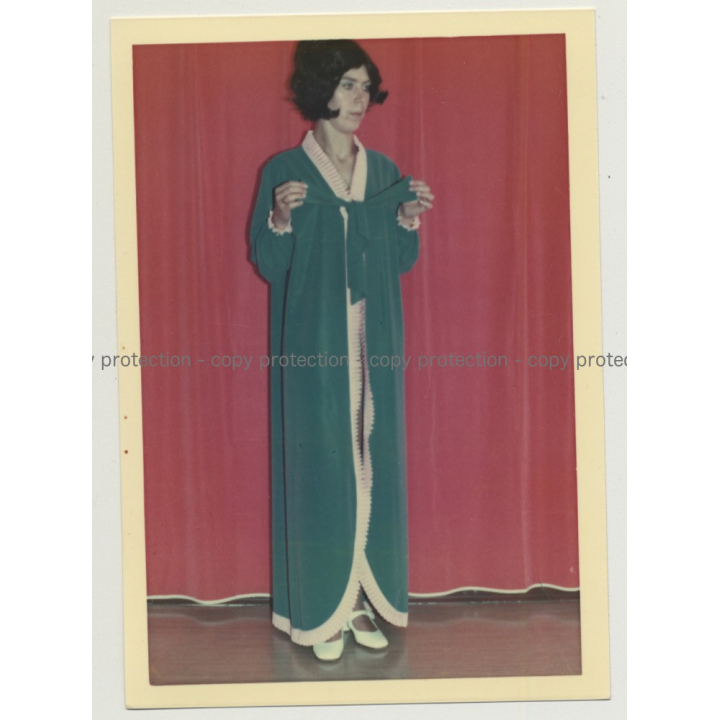 Series Of East German Fashion Photos 9: 1960s/1970s (Vintage Photo DDR)