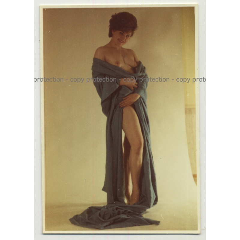 Nude Female 50s Model Wrapped In Blue Fabric / Nip Slip (Vintage Photo 1950s)