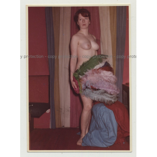 Nude Red Head Covers Herself W. Feather Fan / Boobs (Vintage Photo DDR 1960s)
