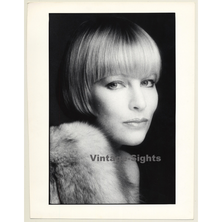 Intense Portrait Of Beautiful Woman With Bob / Eyes (Vintage Fashion Photo: Wolfgang Klein 1980s DIN A4+)