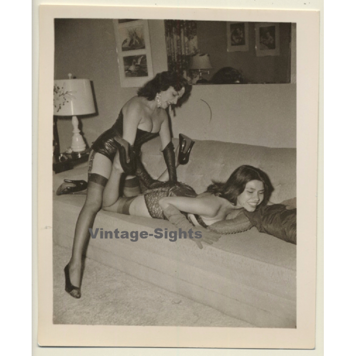 Irving Klaw?: Mistress Spanking Maid On Couch / BDSM - Gloves (Vintage Photo USA ~1960s)