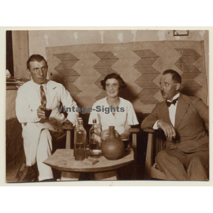 Boduna / Congo Belge: Colonialists Having Afternoon Whiskey (Vintage Photo 1926)