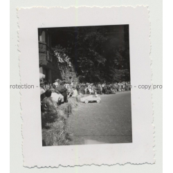 Kid In Soapbox Crashes Into Haystack / Calw - South Germany (Vintage Photo B/W 40s/50s)
