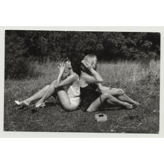 2 Females In Lingerie Make A Phone Call In The Free (Vintage Photo DDR B/W 1980s)