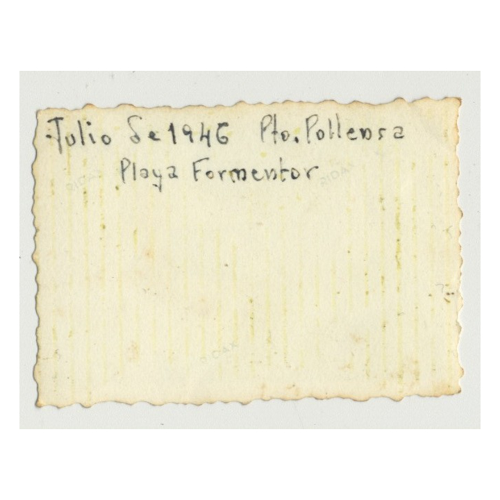 Mallorca - Playa Formentor: 3 Girls & Beach (Vintage Photo B/W 1946)