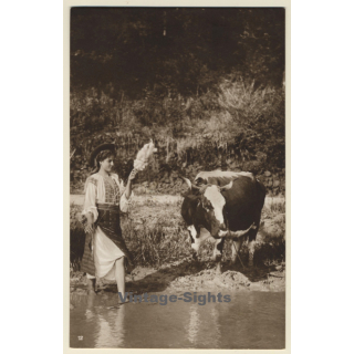 Romania: Tzigane Woman At River - Cow / Colectia A.Bellu (Vintage PC ~1930s)