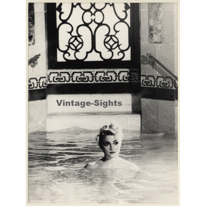 Madonna In Swimming Pool / Ciccone (Vintage Photo 1980s)