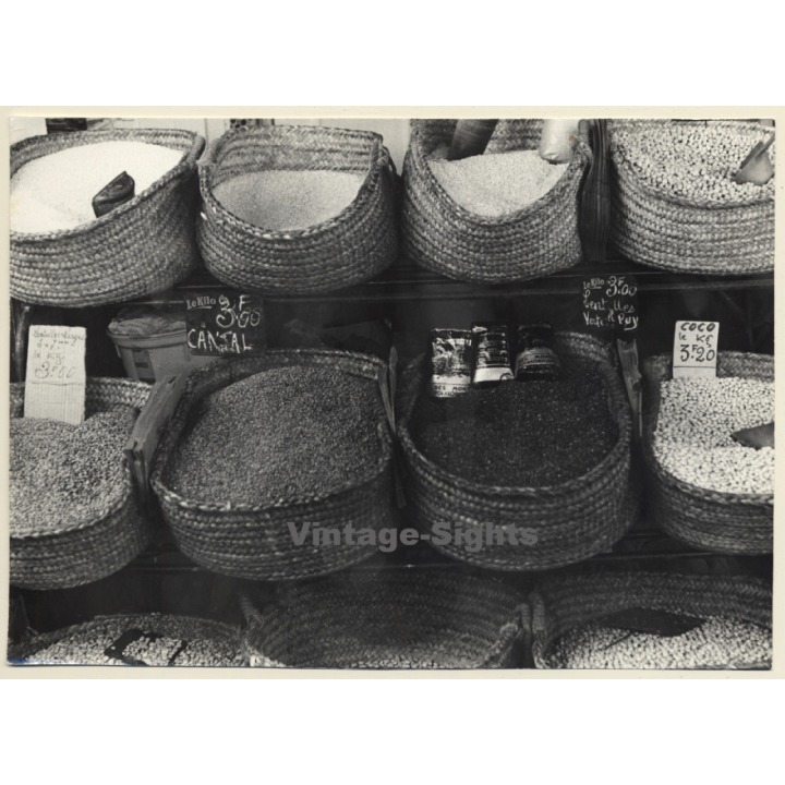 Jerri Bram (1942): Different Legumes At Market Stall (Vintage Photo 1960s/1970s)