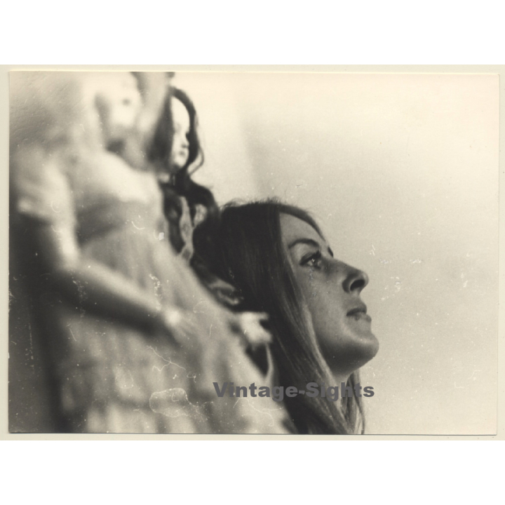 Jerri Bram (1942): Portrait Of Blonde Woman & Dolls (Vintage Photo ~1970s)