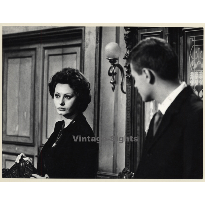 Pierluigi Praturlon: Sofia Loren (Vintage Movie Set Photo 1960)