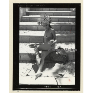 Pretty Indian Nude With Headdress & Scarf *7 (Vintage Contact Sheet Photo 1970s)