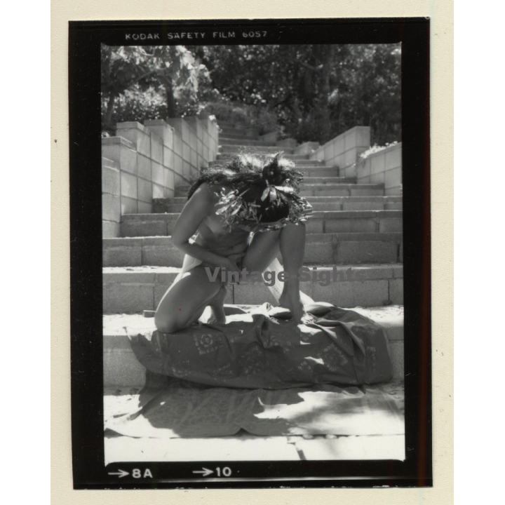 Pretty Indian Nude With Headdress & Scarf *11 (Vintage Contact Sheet Photo 1970s)