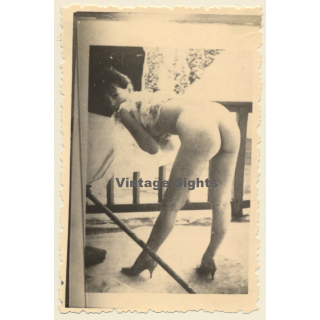 Rear View: Cheeky Semi Nude Bends Over / Bare Butt (2nd Gen. Photo 1960s)