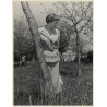 Great Take: Ingrid Bergman On Meadow (Vintage Press Photo 1953)