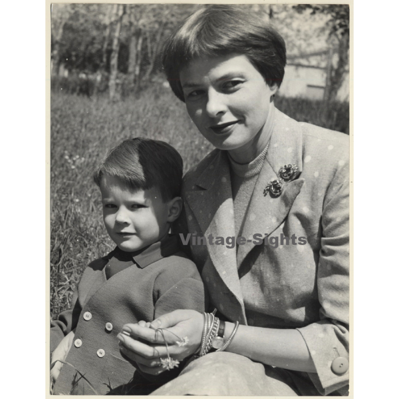 Ingrid Bergman With Her Son Robertino Rosselini (Vintage Press Photo 1950s)