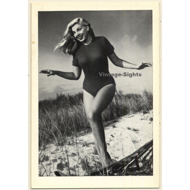 Pin-up Girl *20 / Blonde - Beach (Vintage Trading Card ~1950s)