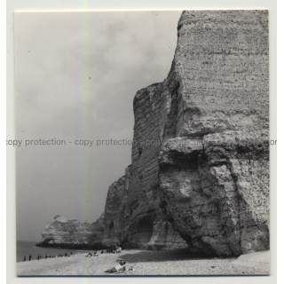 76790 Étretat: Rock Formations - Beach View (Vintage Photo B/W 1963)