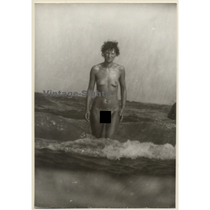 Sporty Slim Suntanned Nude In Baltic Sea (Vintage Photo GDR ~1980s)