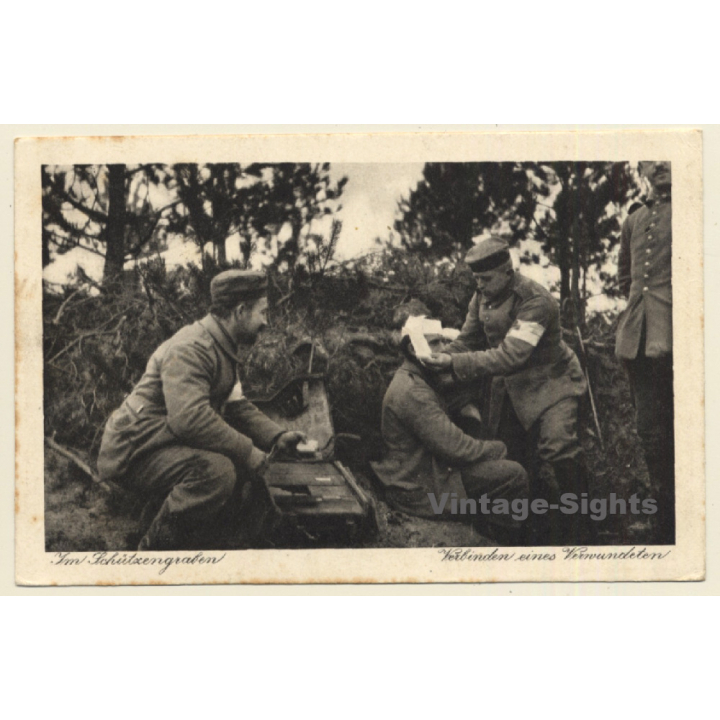 Rotes Kreuz: Im Schützengraben / Verbinden Eines Verwundeten (Vintage PC 1915)