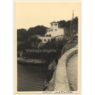 Mallorca / Spain: Cala Figuera - Chalet On Seashore (Vintage Photo  ~1960s)