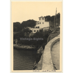 Mallorca / Spain: Cala Figuera - Chalet On Seashore (Vintage Photo  ~1960s)