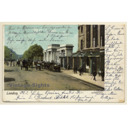 London / UK: Hyde Park Corner - Horse Carriages (Vintage PC 1904)