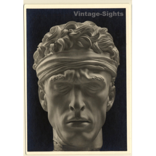 Arno Breker: Verwundeter (Ausschnitt) / Nude Sculpture (Vintage RPPC 1930s/1940s)