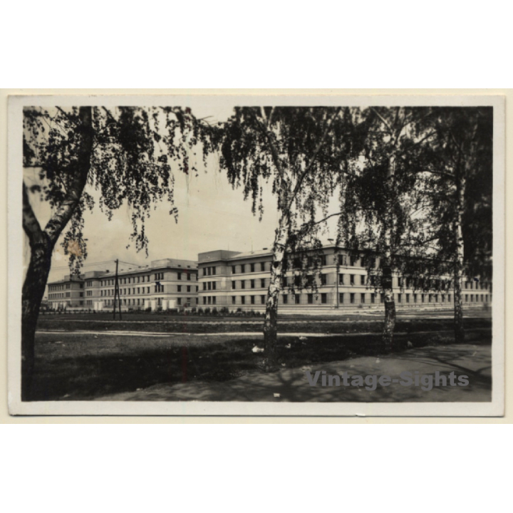 Pardubice - Pardubitz / Czechia: Mudra Kaserne - Barracks (Vintage RPPC ~1940s)