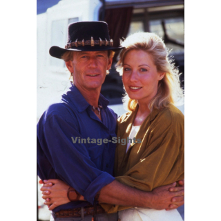 Paul Hogan & Linda Kozlowski: Crocodile Dundee 2 (Vintage Press Diapositive 1988)