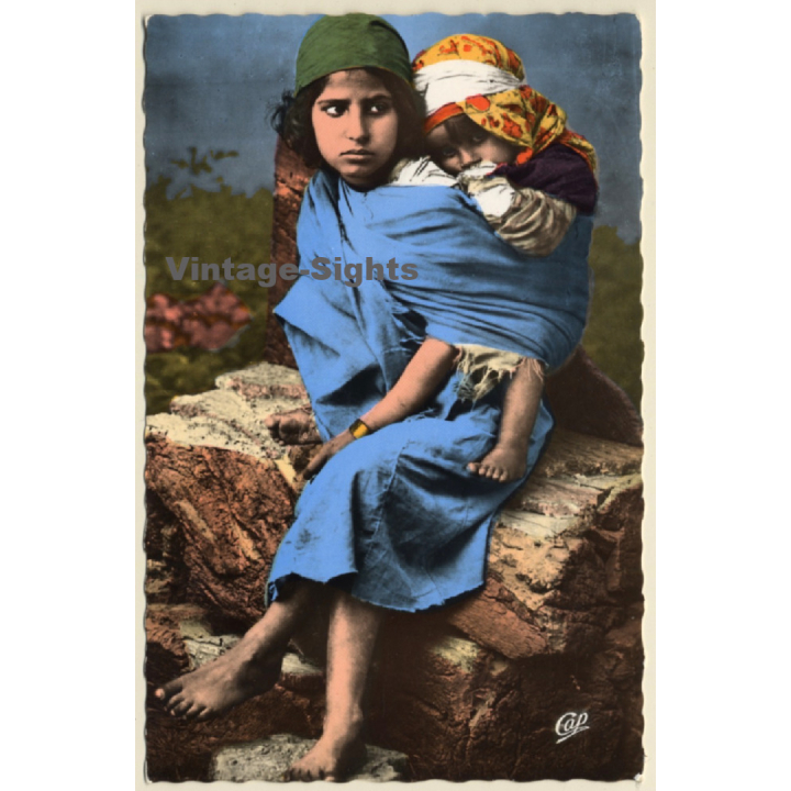 Maghreb: Mauresque Portant Son Petit Frère / Ethnic (Vintage RPPC ~1940s)