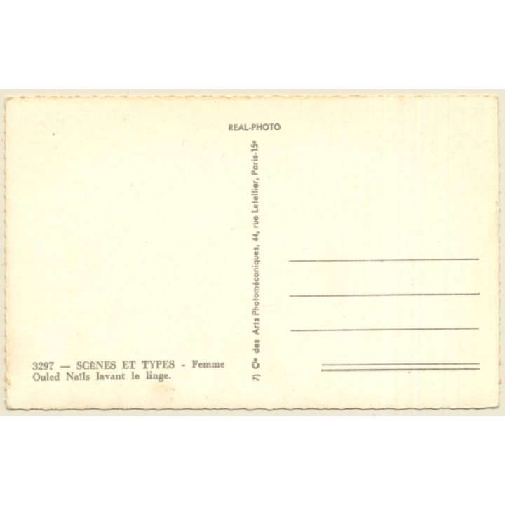 Maghreb: Femme Ouled Naïls Lavant Le Linge / Risqué - Ethnic (Vintage RPPC ~1940s)