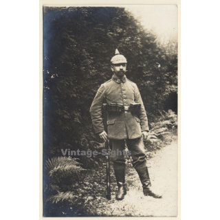 WW1: German Soldier In Uniform / Pickelhaube (Vintage RPPC 1916)