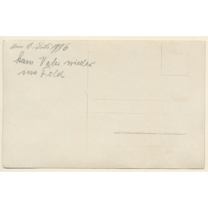 WW1: German Soldier In Uniform / Pickelhaube (Vintage RPPC 1916)