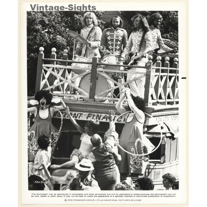 Peter Frampton & Bee Gees: Sgt. Pepper's Lonely Hearts Club Band / Movie Still (Vintage Photo 1978)