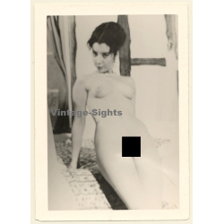Nude Darkhaired Pin-up / Updo (2nd Gen. Photo ~1950s)