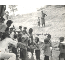 Siam / Indochina: Group Of Indigenous Kids On Rivershore (Vintage Stereo Glass Plate ~1920s/1930s)