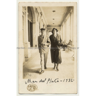 Florencio Bixio: Stylish Couple - Playa Mar De Plata 1932 (Vintage Photo PC)