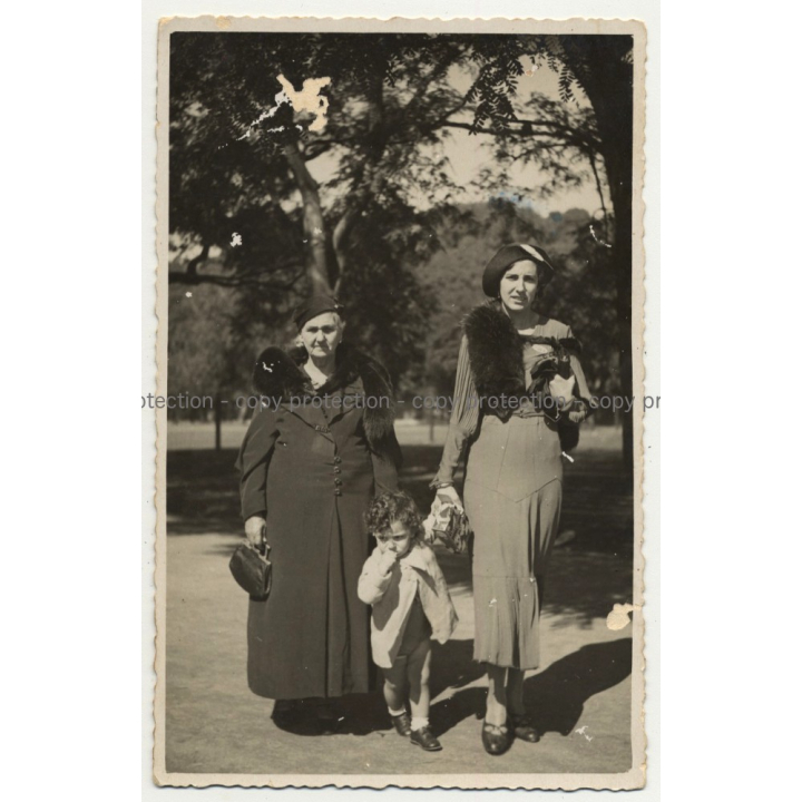 Jardin Zoologico - Buenos Aires 1935: Stylish Woman & Baby Boy (Vintage Photo PC)