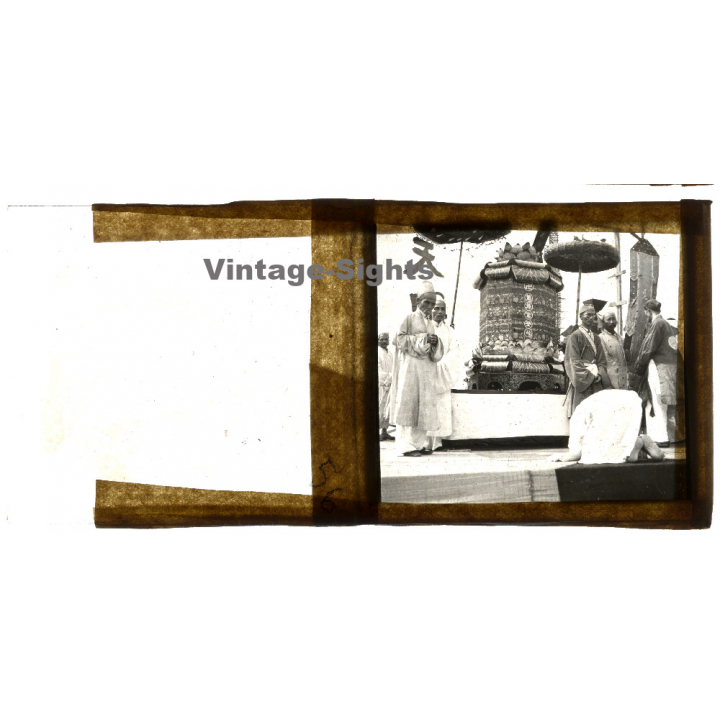 Indochina: Buddhist Ceremony *1 / Monks - Prayer Wheel (Vintage Glass Plate ~1920s/1930s)